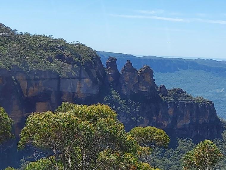 Blue Mountains hero image